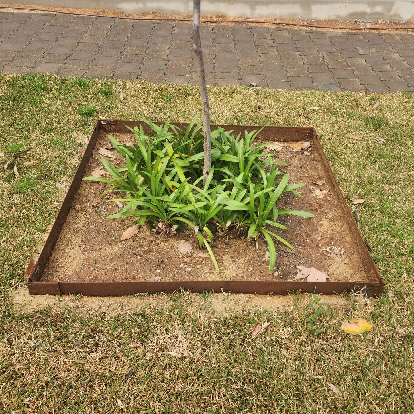 Corner Joiners for 3mm Corten Edging